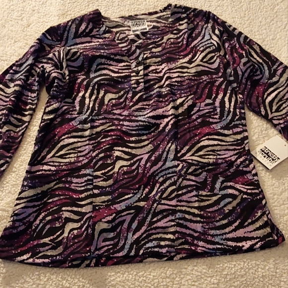 🌺 NWT Strictly Scrubs Long Sleeve Scrub Top - Picture 6 of 10